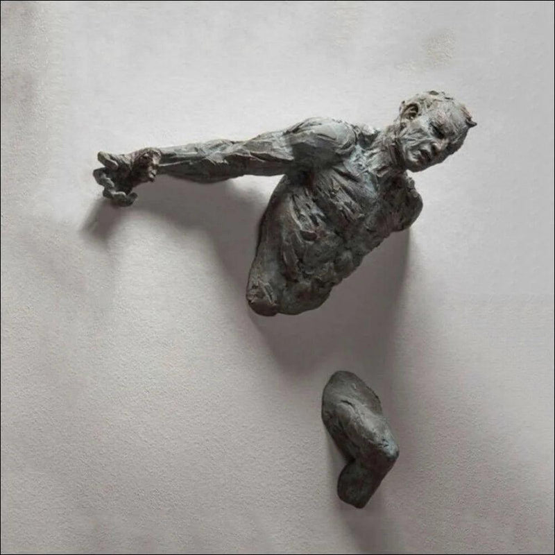 Escultura Abstrata de Estátua de Homem Escalador em Resina Imitando Cobre para Decoração de Parede - Arte em Relevo 3D para Fundo de Parede - Minha loja